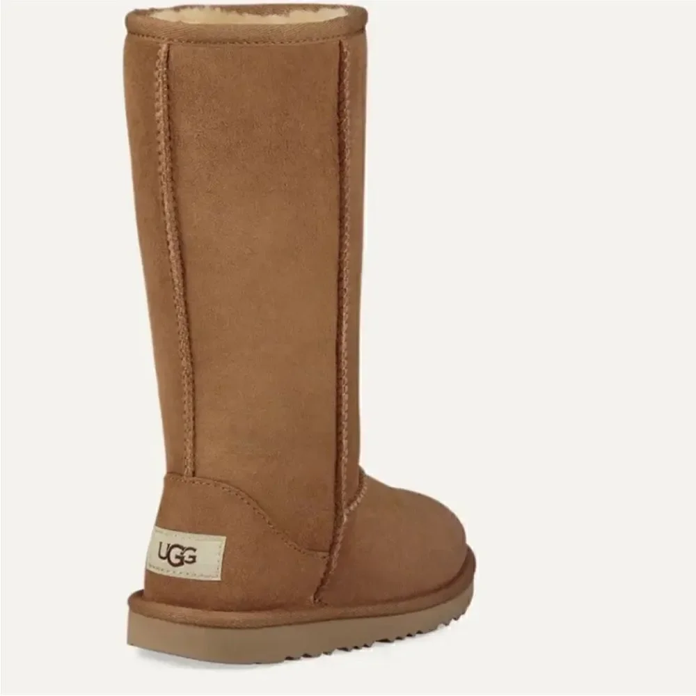 NWT UGG Kids' Classic Tall II Water Resistant Boots Sz 13 little girl chestnut